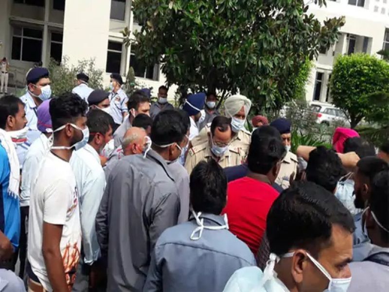 The PGI doctor who reported the theft of the mobile phone found the phone in his bag