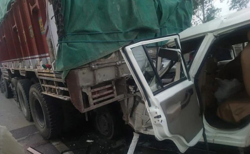 Road Accident In UP's Pratapgarh