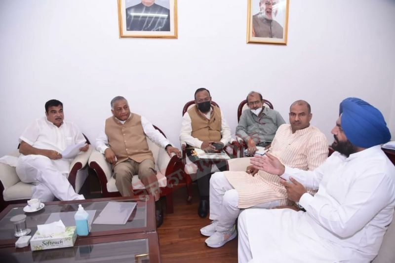 MP Gurjeet Aujla Met Union Minister Nitin Gadkari