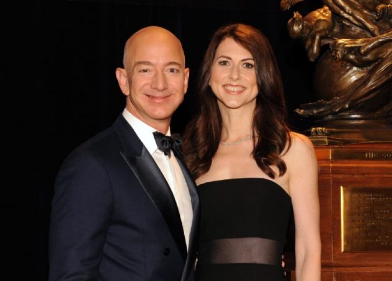 Jeff bezos and MacKenzie