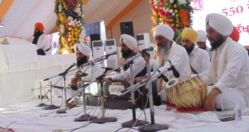 Famous kirtani Jathe enthrall the audience with the supreme religious Kirtan