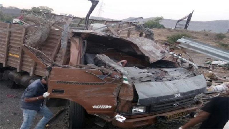 many killed and several injured after truck accident pune-satara highway