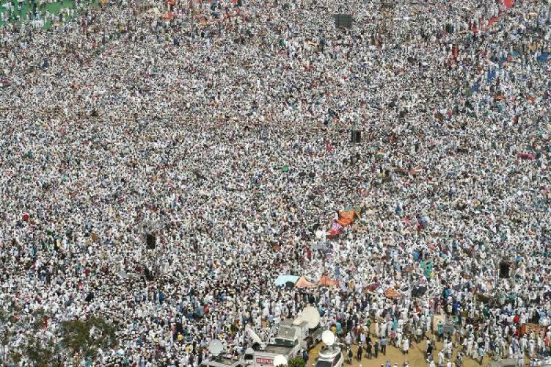 big rally of Muslims in Patna's Gandhi Maidan