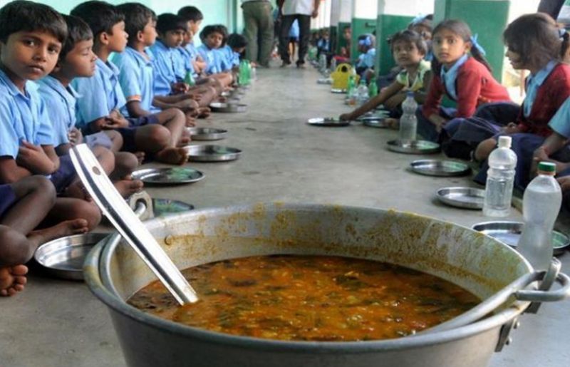 Child daily go to school for mid day meal