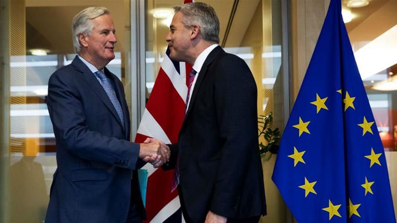 UK and EU strike new Brexit deal in last-ditch talks