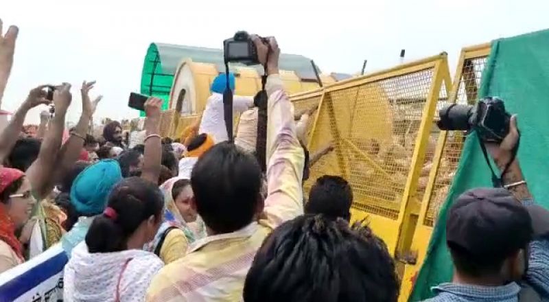  Unemployed teachers protest outside CM Mann's house, clash with police