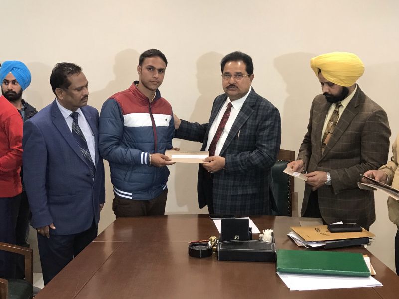 Education Minister Om Prakash Soni hands over appointment letters-2
