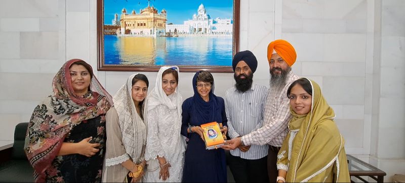 Mandira Bedi at Darbar Sahib