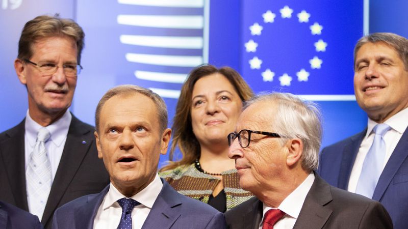 UK and EU strike new Brexit deal in last-ditch talks