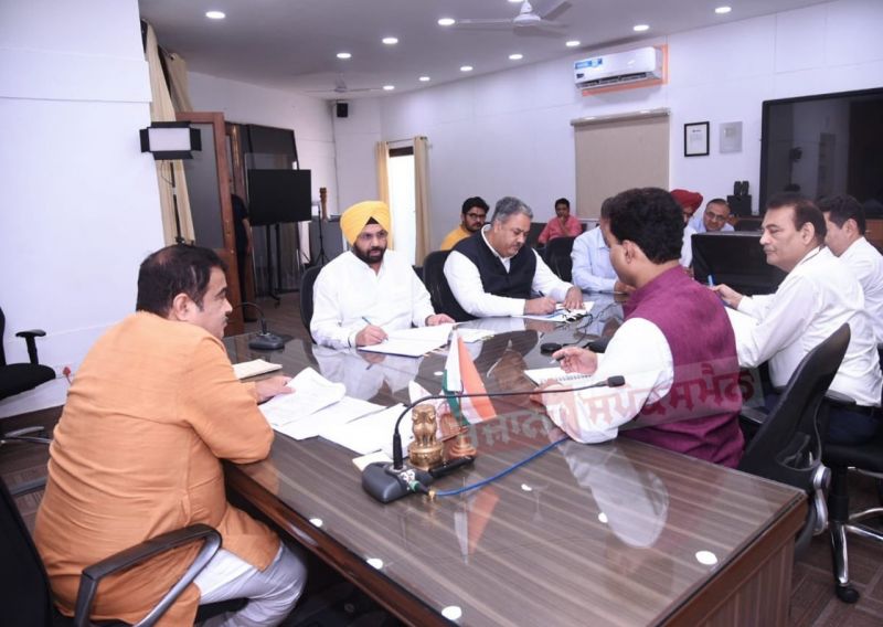 Cabinet Minister Harbhajan Singh Meets Union Minister Nitin Gadkari