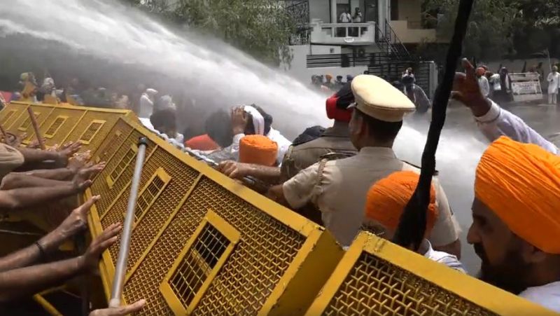 Sikh organization protest-1