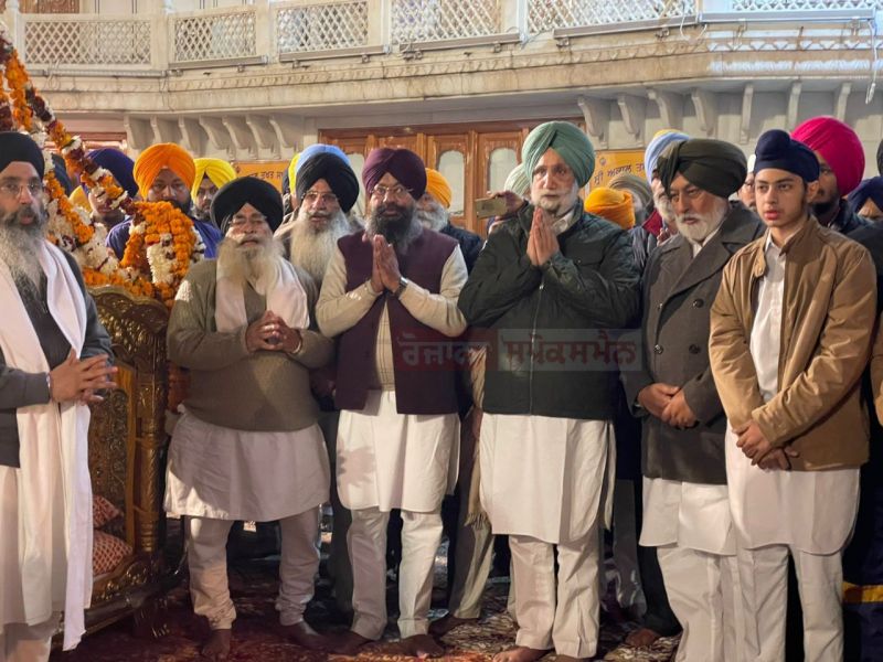 Deputy Chief Minister Randhawa at Sri Harmandir Sahib