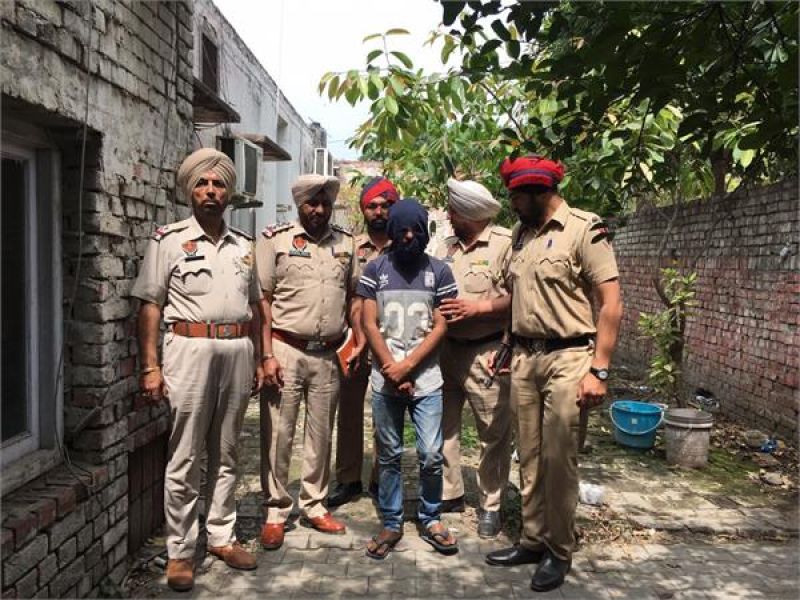 Police arrested gangster Dicky Gill