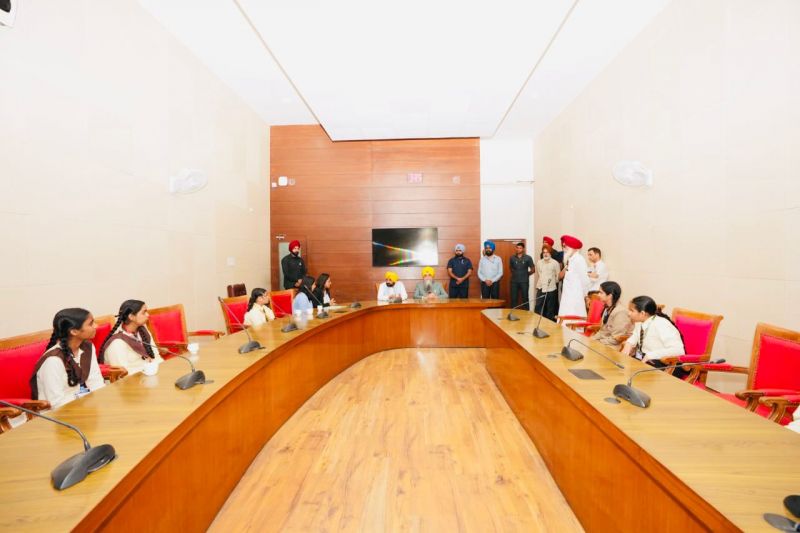 CM and PVS Speaker meet students of Oxbridge World School Kotakpura on sidelines of Punjab Vidhan Sabha session