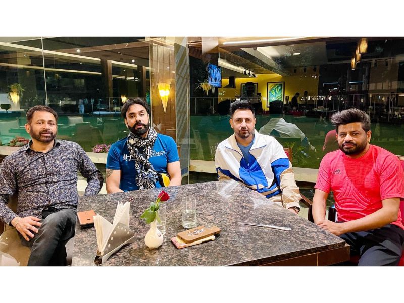 Munish, Maan, Gippy Pic