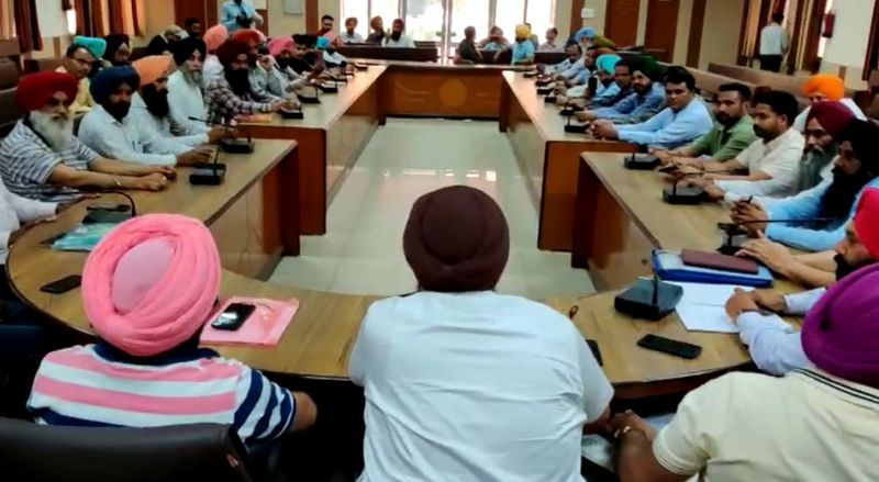 All Patwaris and Kanungo of the state will go on collective leave from tomorrow