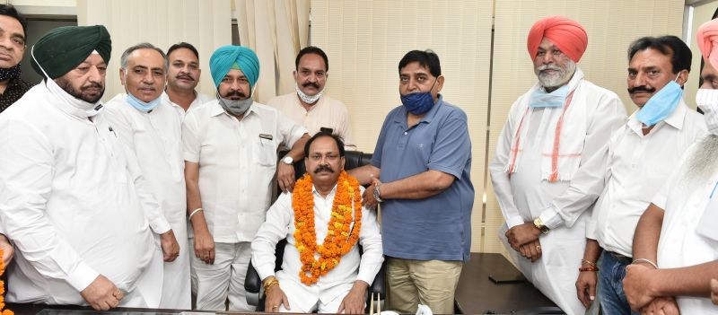 Vinay Mahajan assumes charge as Senior Vice Chairman PSIDC