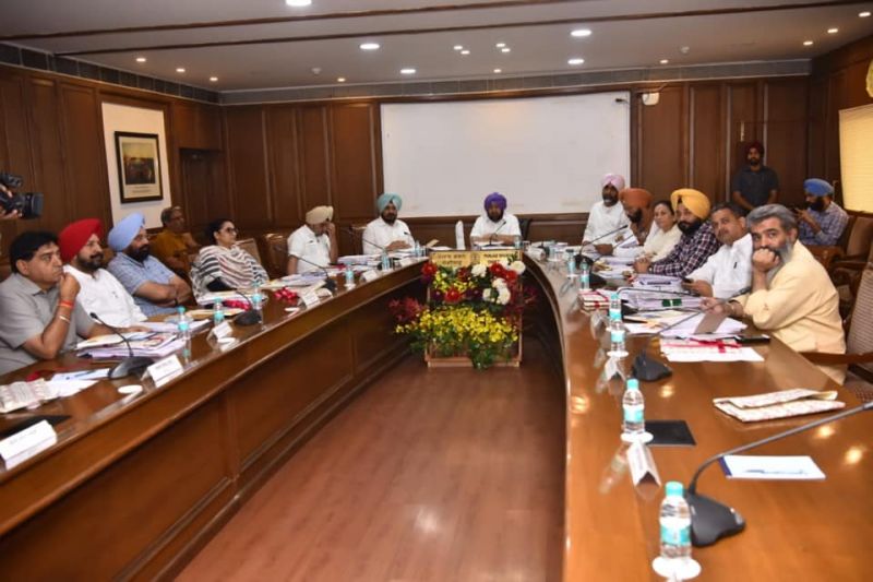 Important decisions at Cabinet meeting - order to take immediate steps to fill 19,000 vacancies