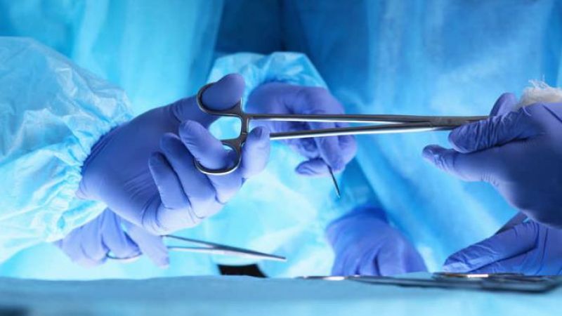 Surgeons perform operation using 5G technology in China