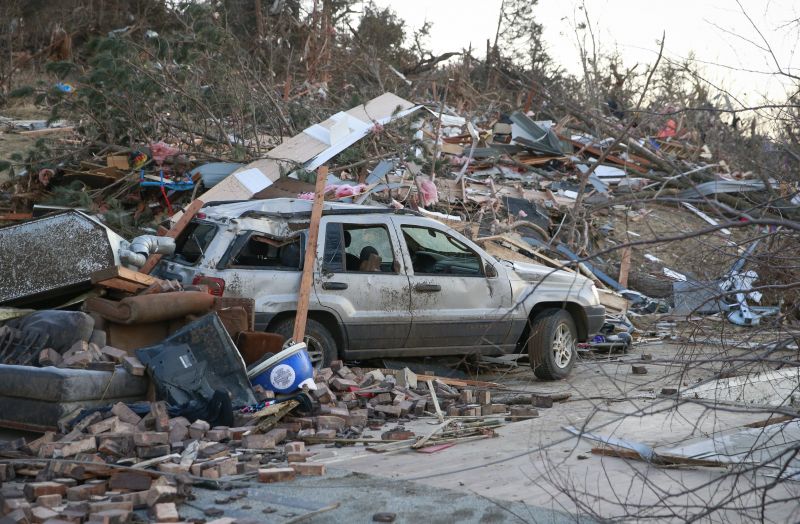 7 killed in storm in Iowa