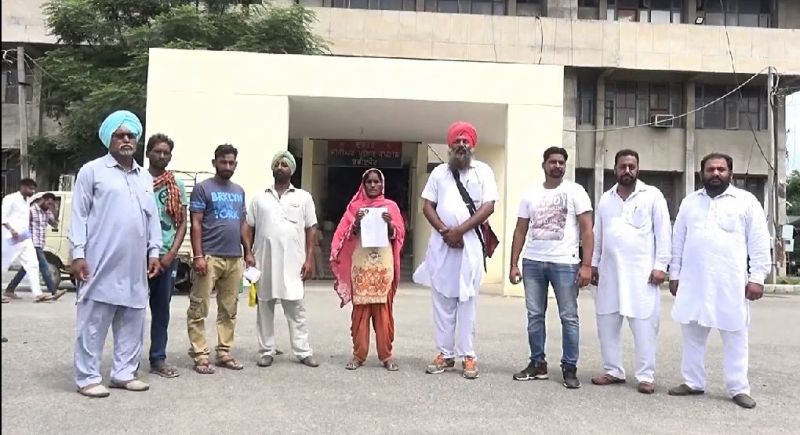 Neighbor was escaped with minor girl