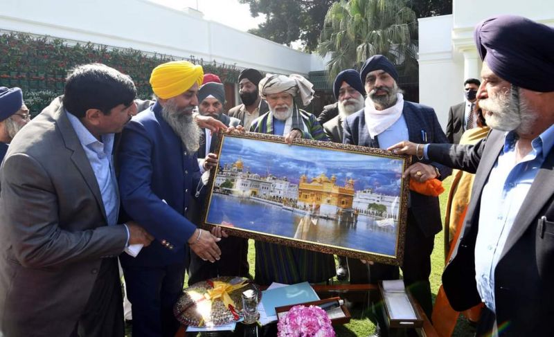PM Modi met an Afghan Sikh-Hindu delegation at his residence