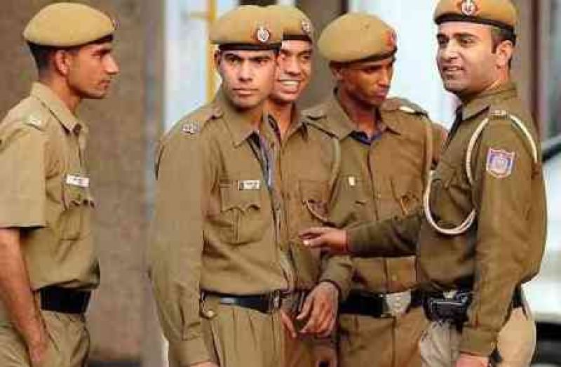 up police takes bribe 20 thousands at kannuj 