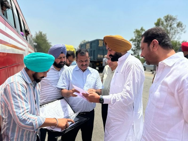  The Transport Minister checked the documents of 63 buses at 3 places