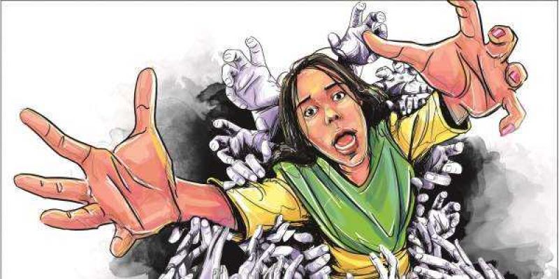  make vedio after gangrape with the girl in Karnataka