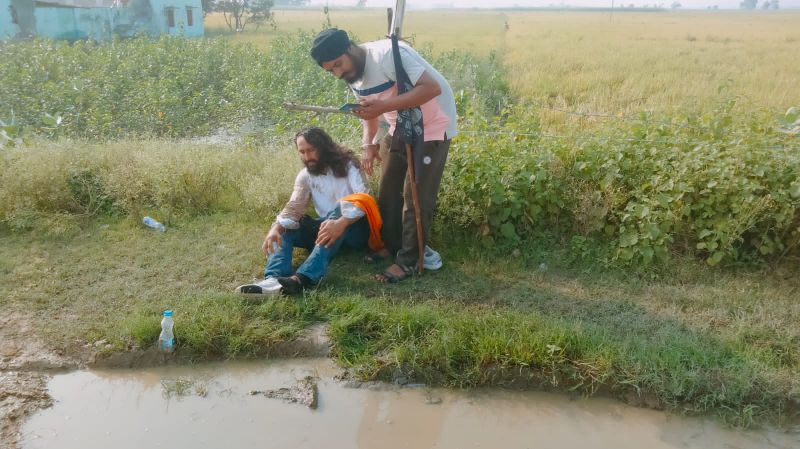 BJP leader attacks protesting farmers in Uttar Pradesh