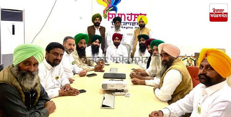 CM Charanjit Singh Channi and Farmers