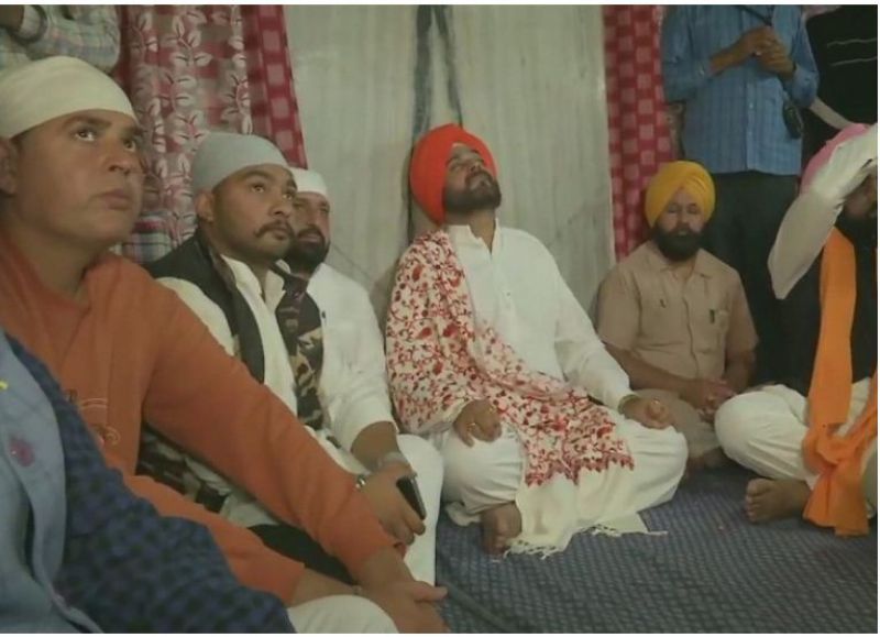 Sidhu celebrated Parkash Purab at Gurudwara Nanaksar Verka