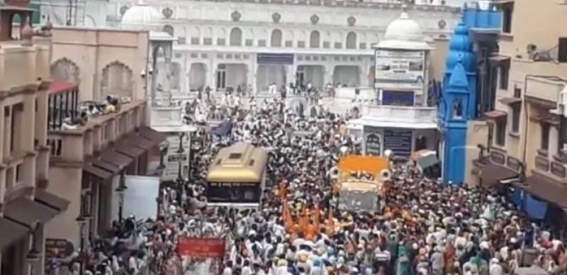 International Nagar Kirtan proceeds for onward journey from Golden Temple