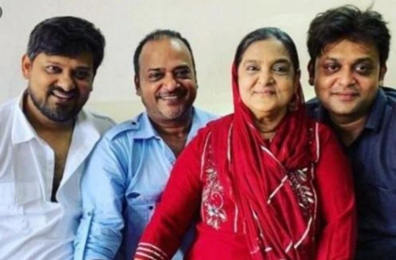 Sajid wajid with Mother