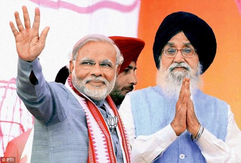 Narendra Modi - Parkash Singh Badal