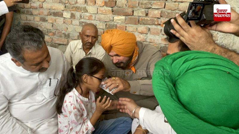 Navjot Sidhu ends hunger strike