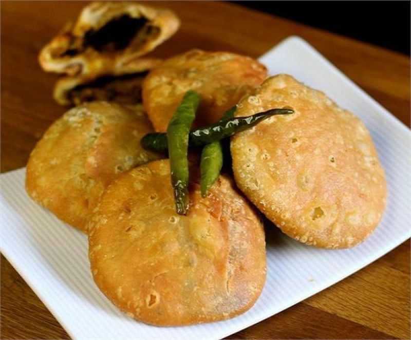 Crispy Hing Kachori