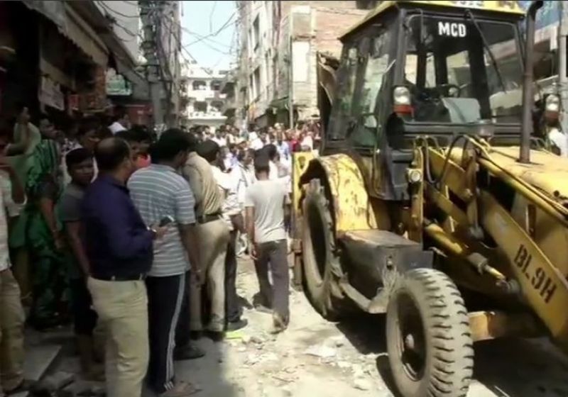 Building collapses in Delhi