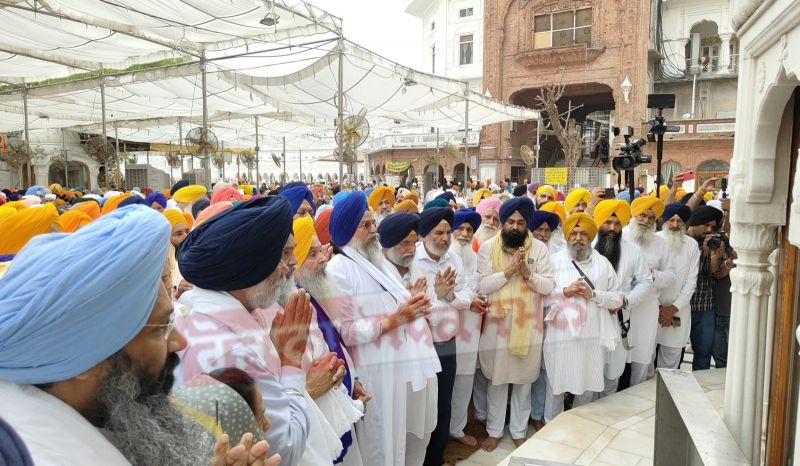 SAD political crisis Baghi leaders did ardas in Sri akal takht sahib