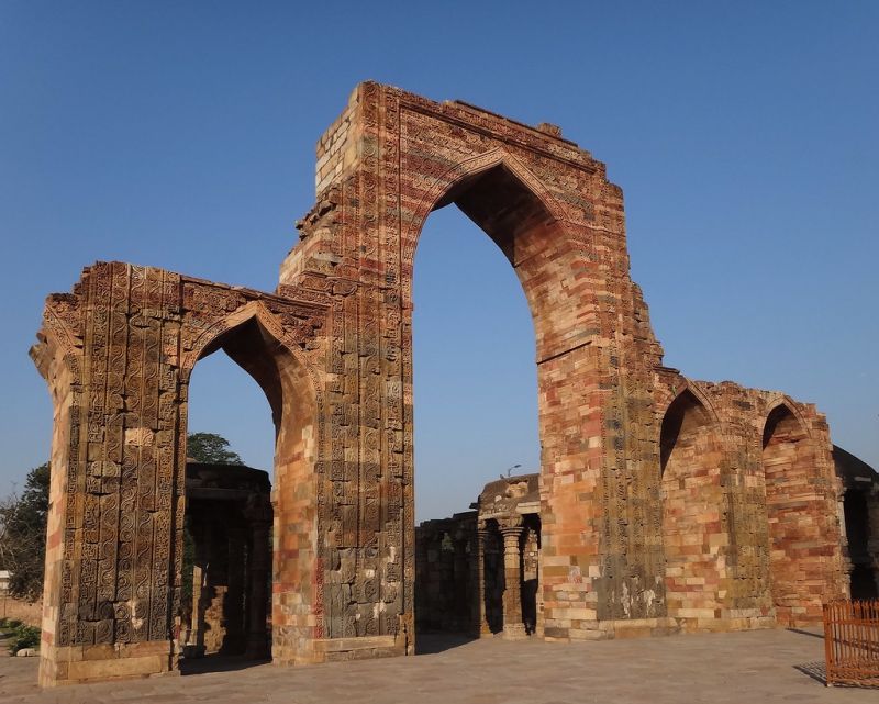 Delhi's first mosque. Quwwat-ul-Islam
