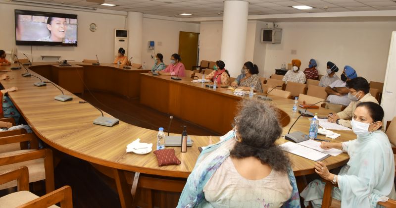 Aruna Chaudhary launch 'Udaan Yojana'