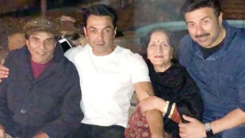 Sunny Deol in Family