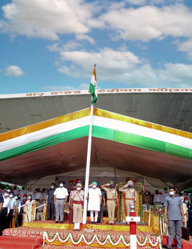  Punjab CM announces development projects worth Rs 1200 crore on Independence Day 