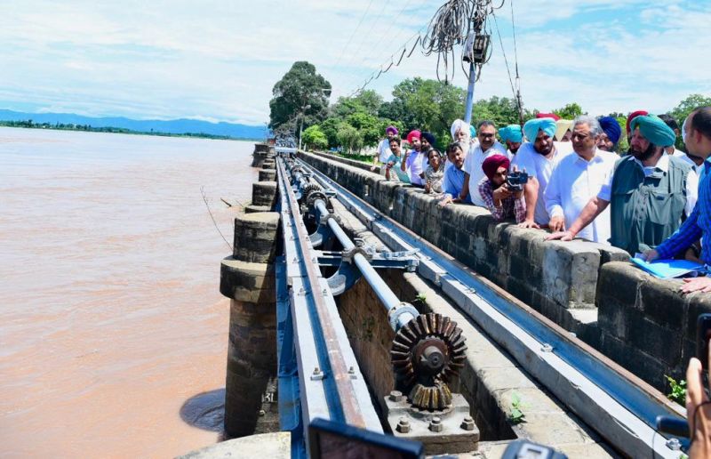 Captain Amarinder Singh visits flood affected areas