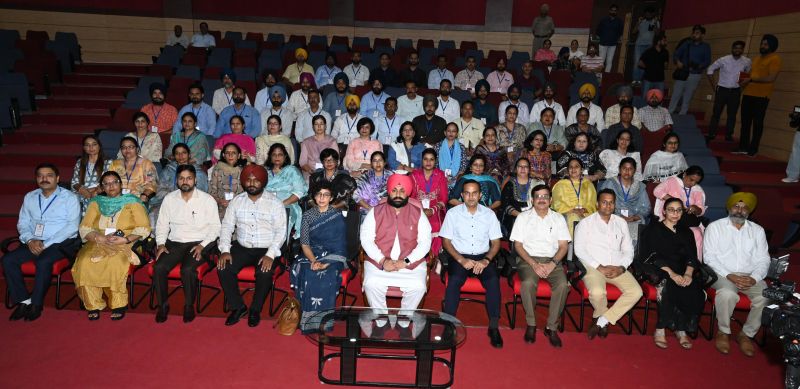 Harjot Bains sends 60 principals to Singapore for training