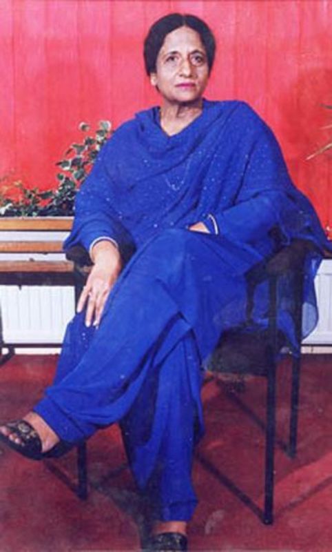 Surinder Kaur Surinder Kaur