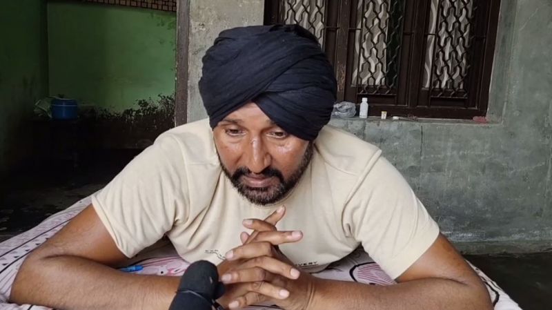 Father of 3 children who have been bedridden for 20 years