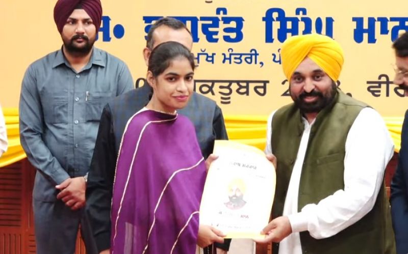 CM Bhagwant Mann gave appointment letters to 272 cooperative society inspectors