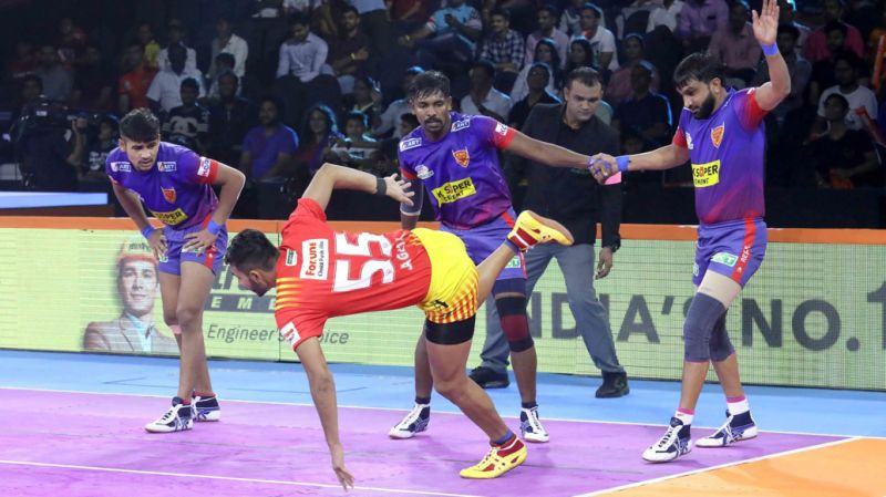 Gujarat Fortunegiants vs Dabang Delhi