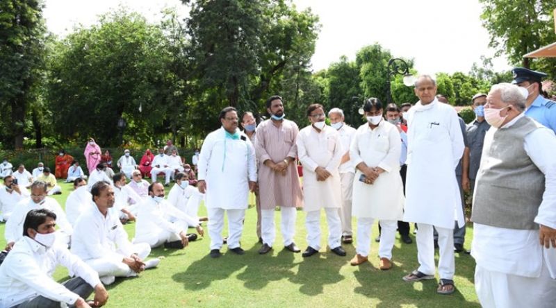 Rajasthan: Congress MLAs sit on 'dharna' at Raj Bhavan, demand assembly session